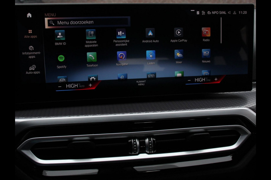 BMW 3 Serie Touring 330e Touring M Sport PHEV | DEMO ! | Navigatie Climate Control Lichtmetalen velgen LED Virtual Cockpit Parkeersensoren Voor en Achter Achteruitrijcamera Apple carplay/ Andriod auto Stoelverwarming Stuur verwarming Elektrische achterklep Prijs Incl. BOVAG Garantie