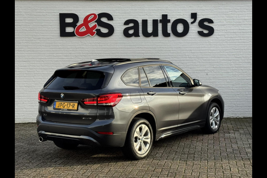BMW X1 SDrive18i High Executive Cruise Climate control Leer+memory Sfeerverlichting Navigatie Full LED Parkeersensoren