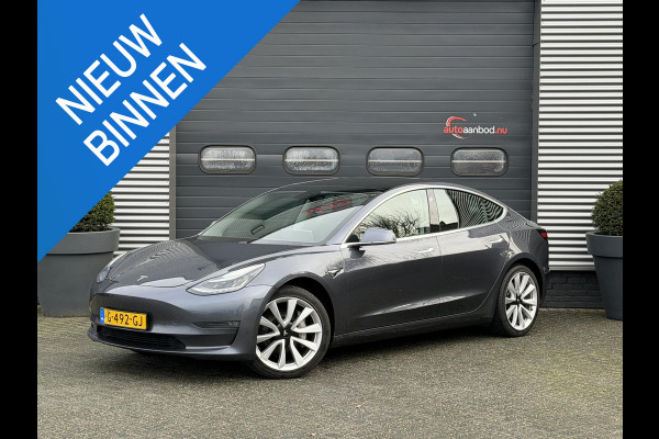 Tesla Model 3 Long Range AWD 75 kWh | Autopilot | Panoramadak | Camera | Lederen Bekleding | 19 Inch Lichtmetalen Velgen |