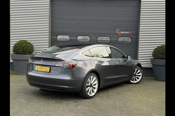 Tesla Model 3 Long Range AWD 75 kWh | Autopilot | Panoramadak | Camera | Lederen Bekleding | 19 Inch Lichtmetalen Velgen |