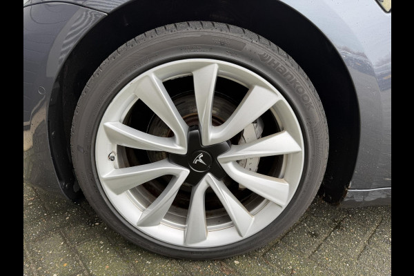 Tesla Model 3 Long Range AWD 75 kWh | Autopilot | Panoramadak | Camera | Lederen Bekleding | 19 Inch Lichtmetalen Velgen |
