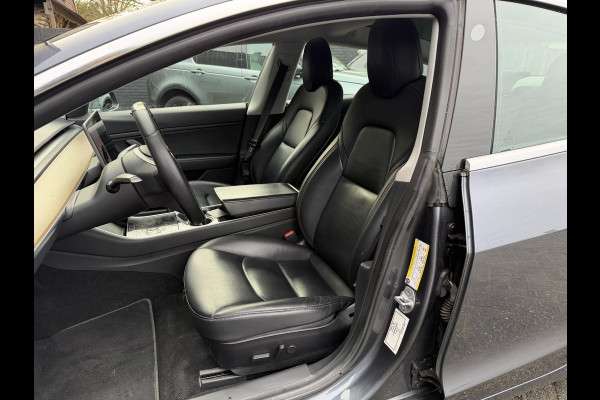 Tesla Model 3 Long Range AWD 75 kWh | Autopilot | Panoramadak | Camera | Lederen Bekleding | 19 Inch Lichtmetalen Velgen |