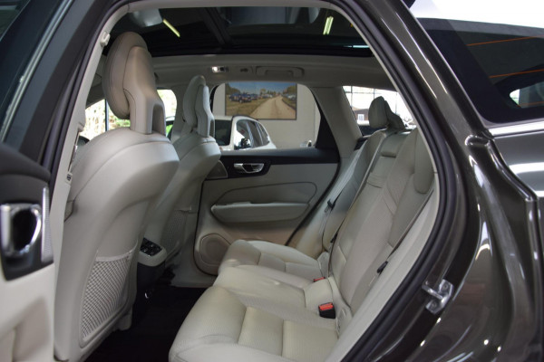 Volvo XC60 2.0 T5 AWD Inscription Panoramadak|B&O|ACC|1e Eig.|Lane-Assist|Org.NL|Dealer Onderhouden