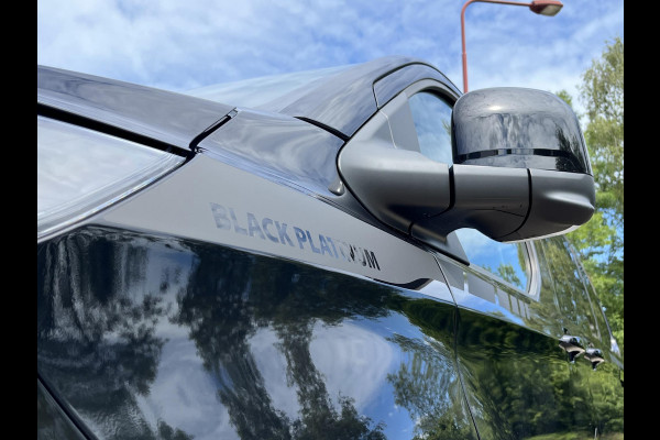 Ford Transit Custom 320 2.5 PHEV L2H1 Black Platinum DC Prijs is excl. BTW incl. BPM | SCI | 233pk | Netto bijtelling 2025 vanaf 461,- per maand! | Driver Assistance Pack Ultimate | Dubbele Zijschuifdeuren