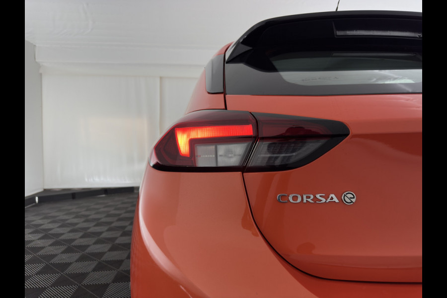 Opel CORSA-E Elegance 50 kWh [3-FASE] {SOH-90%} (INCL-BTW) Aut.*FULL-LED | DIGI-COCKPIT | LEATHER-MICROFIBRE | NAVI-FULLMAP | CAMERA | CARPLAY | ECC | KEYLESS | CRUISE | DAB | PDC | 16'' ALU*
