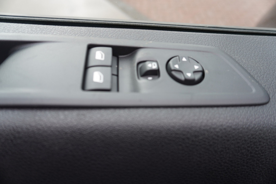 Citroën Jumpy 2.2 BlueHDI 180PK S&S L3 Automaat nr.V032 | Airco | Cruise | Navi | Camera | Schuifdeur links en rechts