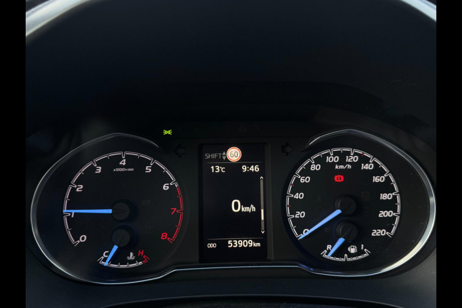 Toyota Yaris 1.5 VVT-i Dynamic CARPLAY / TREKHAAK / TWO-TONE / CAMERA / STOELVERWARMING / BOTSWARNING / METALLIC LAK / CRUISE