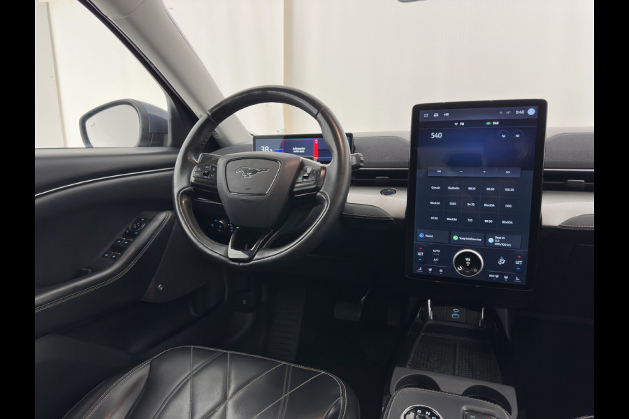 Ford Mustang Mach-E RWD 75 kWh [3-Fase ] {SOH-90%} (INCL-BTW) Aut.*LUXURY-LEATHER | FULL-LED | DAB | DIGI-COCKPIT | KEYLESS | NAVI-FULLMAP | CARPLAY | HEATED-COMFORTSEATS | CAMERA | ADAPTIVE-CRUISE | 18'' ALU*