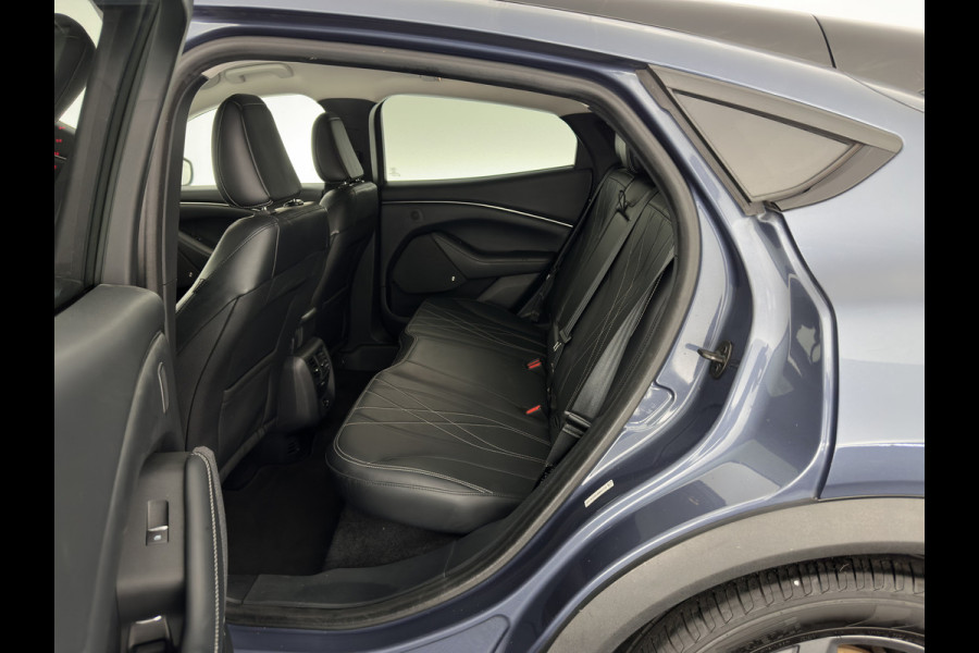 Ford Mustang Mach-E RWD 75 kWh [3-Fase ] {SOH-90%} (INCL-BTW) Aut.*LUXURY-LEATHER | FULL-LED | DAB | DIGI-COCKPIT | KEYLESS | NAVI-FULLMAP | CARPLAY | HEATED-COMFORTSEATS | CAMERA | ADAPTIVE-CRUISE | 18'' ALU*