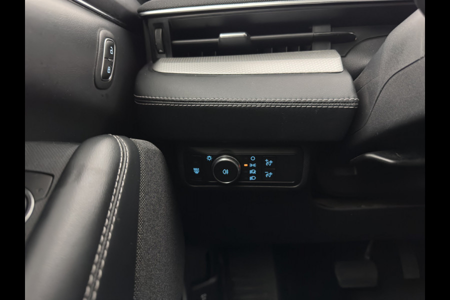 Ford Mustang Mach-E RWD 75 kWh [3-Fase ] {SOH-90%} (INCL-BTW) Aut.*LUXURY-LEATHER | FULL-LED | DAB | DIGI-COCKPIT | KEYLESS | NAVI-FULLMAP | CARPLAY | HEATED-COMFORTSEATS | CAMERA | ADAPTIVE-CRUISE | 18'' ALU*