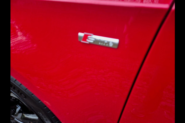 Audi A3 Sportback 35 TFSI S Line black line . Panoramadak . Matrix . 54000 km