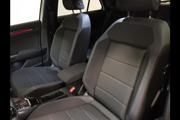Volkswagen T-Roc 1.5 TSI Sport R-Line | Navigatie | Virtual Cockpit | Climate Control | DAB | Electrische Achterklep | 18"LMV | Stoelverwarming