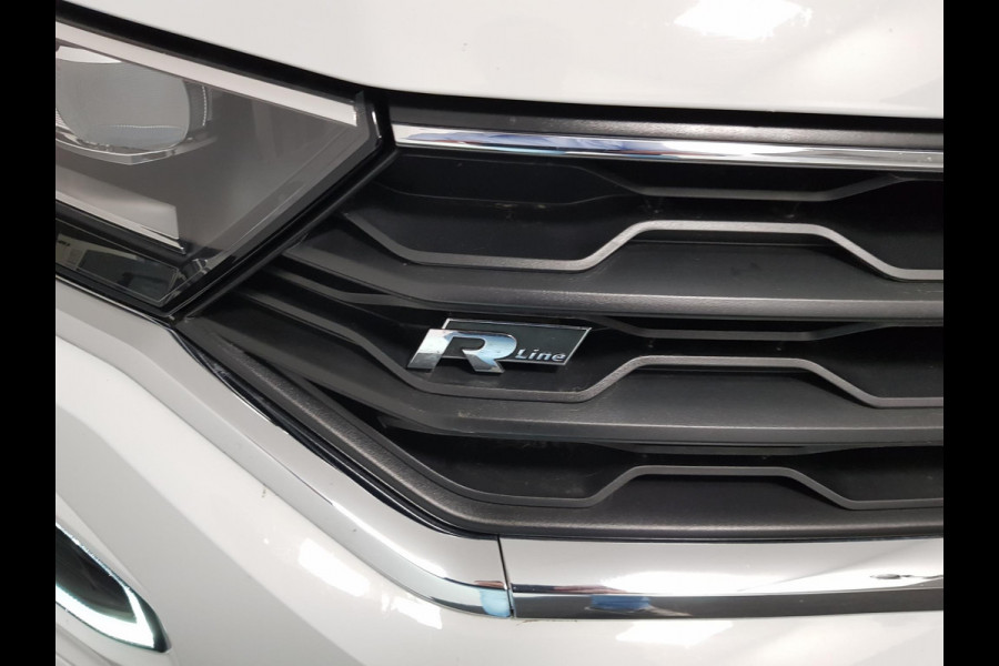 Volkswagen T-Roc 1.5 TSI Sport R-Line | Navigatie | Virtual Cockpit | Climate Control | DAB | Electrische Achterklep | 18"LMV | Stoelverwarming