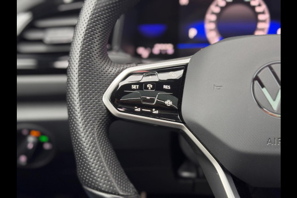 Volkswagen T-Roc 1.5 TSI R-Line Pano/IQ.Light/Keyless/Camera