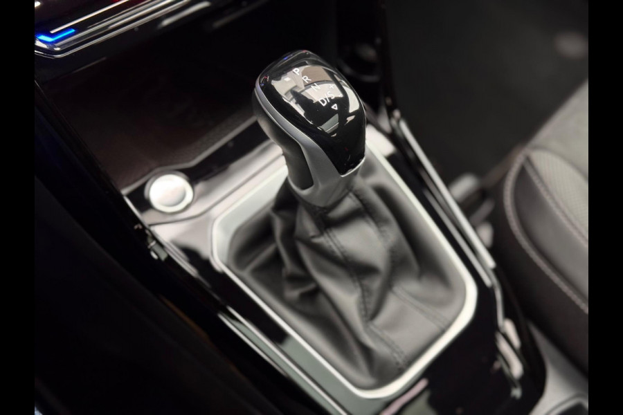 Volkswagen T-Roc 1.5 TSI R-Line Pano/IQ.Light/Keyless/Camera