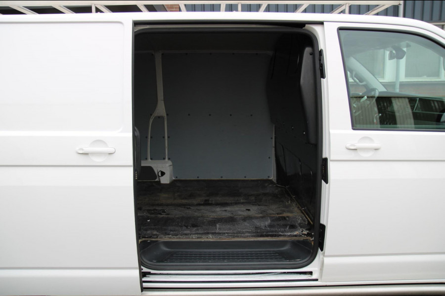 Volkswagen Transporter 2.0 TDI L2H1 AUTOMAAT Bulli / App connect / Adatieve cruise / Trekhaak