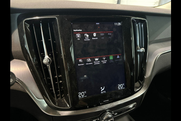 Volvo V60 D3 Aut. Momentum Parkeercamera Navigatie 150pk
