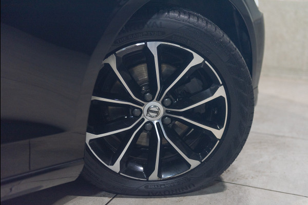 Volvo V60 D3 Aut. Momentum Parkeercamera Navigatie 150pk