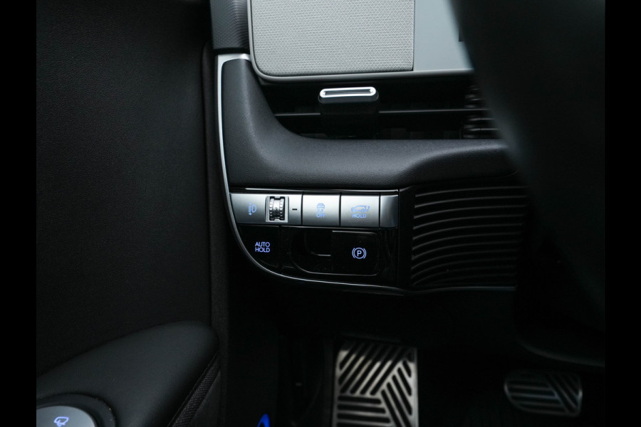 Hyundai IONIQ 5 Connect+ AWD 77.4 kWh [3-FASE] (INCL. BTW) AUT.* HEATPUMP | BOSE-AUDIO | FULL-LED | DIGI-COCKPIT | AMBIENT-LIGHT | DAB | SHIFT-PADELS | HEAT UP | NAVI-FULLMAP | KEYLESS | CAMERA | HEATED-COMFORTSEATS | ...*