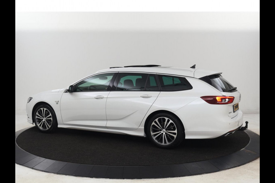 Opel Insignia 1.6 Turbo Executive | OPC Line | Panoramadak | Leder | Trekhaak | Stoelverwarming | Camera | Carplay | Matrix LED | Stuurverwarming | Navigatie | Dodehoek detectie | Climate control