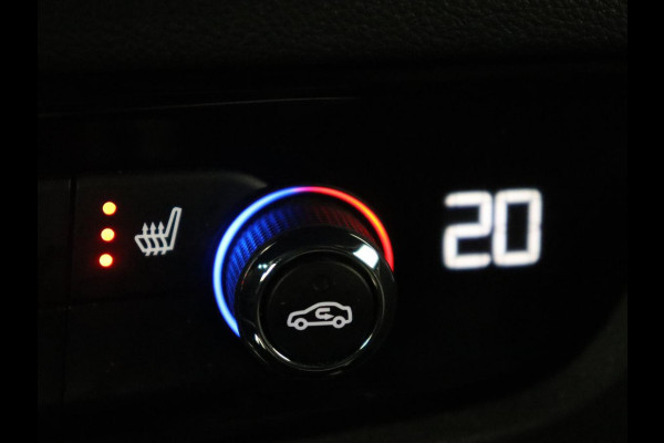 Opel Insignia 1.6 Turbo Executive | OPC Line | Panoramadak | Leder | Trekhaak | Stoelverwarming | Camera | Carplay | Matrix LED | Stuurverwarming | Navigatie | Dodehoek detectie | Climate control