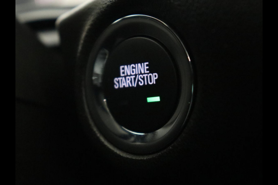 Opel Insignia 1.6 Turbo Executive | OPC Line | Panoramadak | Leder | Trekhaak | Stoelverwarming | Camera | Carplay | Matrix LED | Stuurverwarming | Navigatie | Dodehoek detectie | Climate control