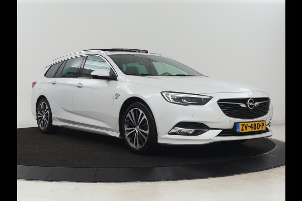 Opel Insignia 1.6 Turbo Executive | OPC Line | Panoramadak | Leder | Trekhaak | Stoelverwarming | Camera | Carplay | Matrix LED | Stuurverwarming | Navigatie | Dodehoek detectie | Climate control