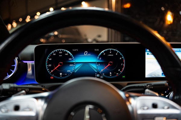 Mercedes-Benz A-Klasse A250 AMG LINE|PANO|AUT|SFEER