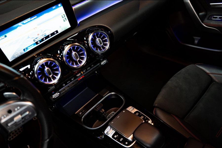 Mercedes-Benz A-Klasse A250 AMG LINE|PANO|AUT|SFEER