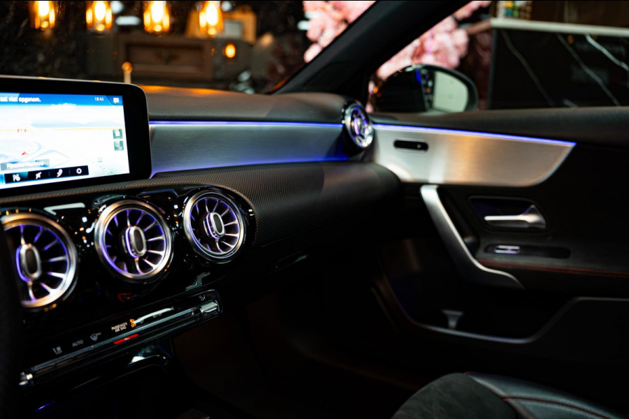 Mercedes-Benz A-Klasse A250 AMG LINE|PANO|AUT|SFEER