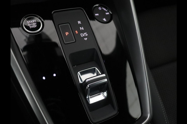 Audi A3 35 TFSI S edition | Stoelverwarming | Carplay | Navigatie | Half leder | Sportstoelen | Full LED | Audi Sound | Virtual Cockpit | Climate control | Parkeerhulp | DAB | Bluetooth | S Line