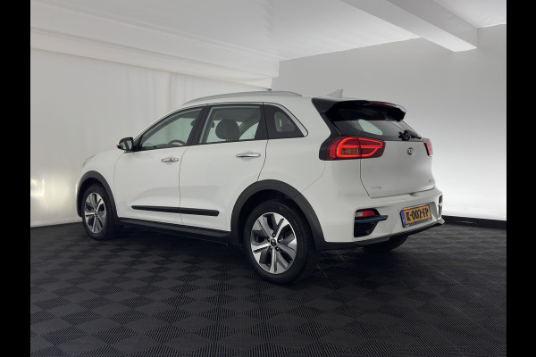 Kia e-Niro DynamicLine 64 kWh {SOH- 100%} (INCL. BTW) AUT.* HEATPUMP | LEATHER | FULL-LED | NAVI-FULLMAP | ADAPTIVE-CRUISE | CAMERA | KEYLESS | AMBIENT-LIGHT | 17'' ALU.