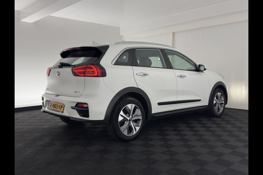 Kia e-Niro DynamicLine 64 kWh {SOH- 100%} (INCL. BTW) AUT.* HEATPUMP | LEATHER | FULL-LED | NAVI-FULLMAP | ADAPTIVE-CRUISE | CAMERA | KEYLESS | AMBIENT-LIGHT | 17'' ALU.