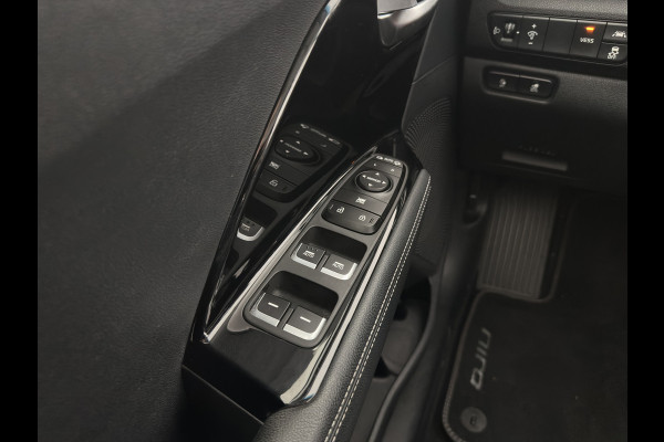 Kia e-Niro DynamicLine 64 kWh {SOH- 100%} (INCL. BTW) AUT.* HEATPUMP | LEATHER | FULL-LED | NAVI-FULLMAP | ADAPTIVE-CRUISE | CAMERA | KEYLESS | AMBIENT-LIGHT | 17'' ALU.