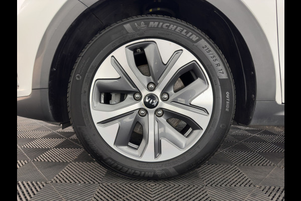 Kia e-Niro DynamicLine 64 kWh {SOH- 100%} (INCL. BTW) AUT.* HEATPUMP | LEATHER | FULL-LED | NAVI-FULLMAP | ADAPTIVE-CRUISE | CAMERA | KEYLESS | AMBIENT-LIGHT | 17'' ALU.