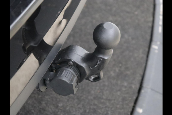 Škoda Superb 1.5 TSI Sportline | Panoramadak | Trekhaak | Stoelverwarming | Alcantara | Adaptive cruise | Camera | Carplay | Matrix LED | Climate control | Parkeerhulp | Sportstoelen