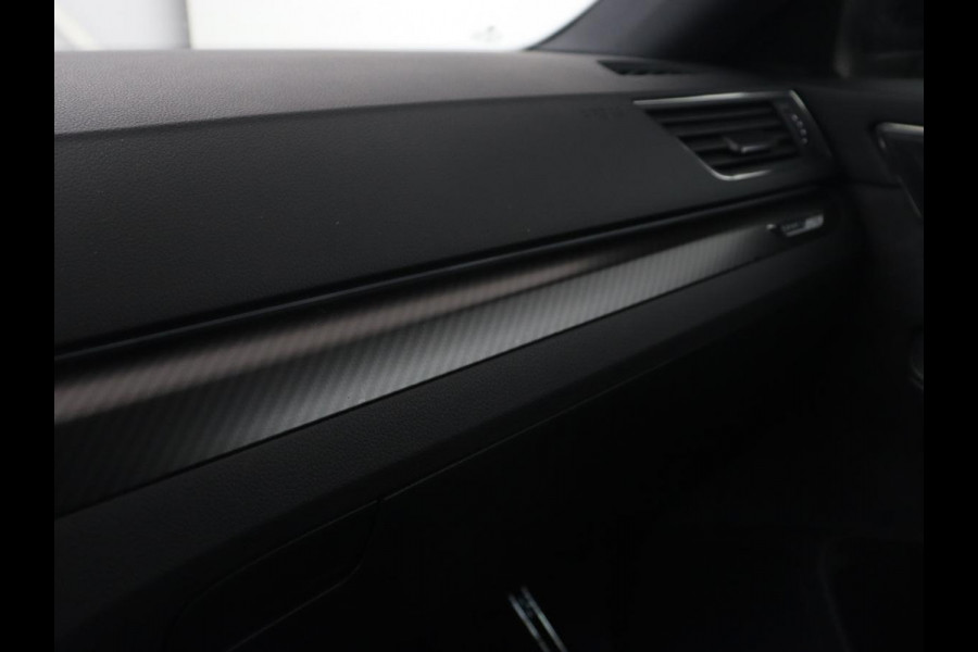 Škoda Superb 1.5 TSI Sportline | Panoramadak | Trekhaak | Stoelverwarming | Alcantara | Adaptive cruise | Camera | Carplay | Matrix LED | Climate control | Parkeerhulp | Sportstoelen