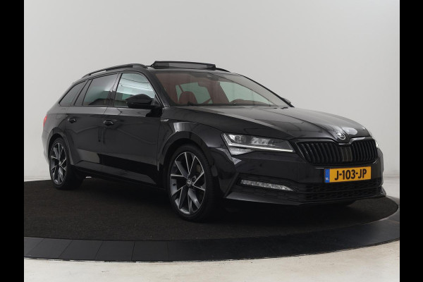 Škoda Superb 1.5 TSI Sportline | Panoramadak | Trekhaak | Stoelverwarming | Alcantara | Adaptive cruise | Camera | Carplay | Matrix LED | Climate control | Parkeerhulp | Sportstoelen