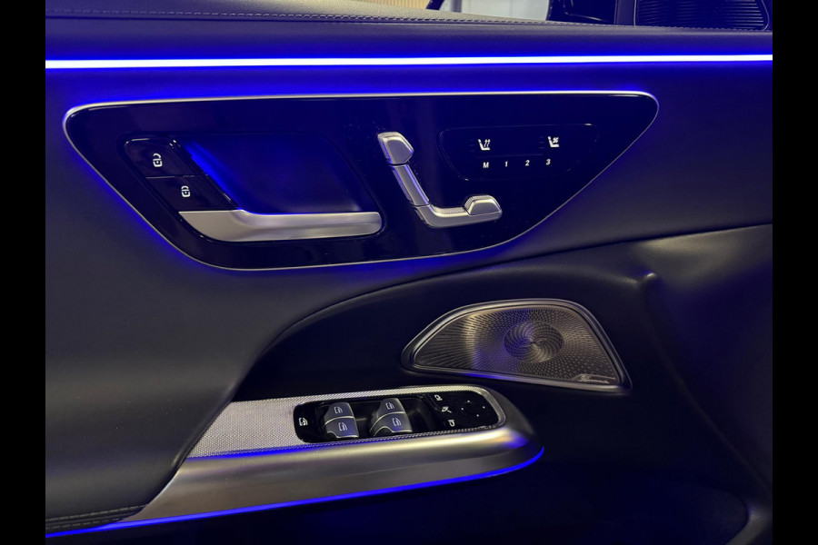 Mercedes-Benz E-Klasse Estate 300e AMG STYLING-PANORAMA-HYPERSCREEN-AIRMATIC-NPR. € 102000-EXTREEM COMPLEET