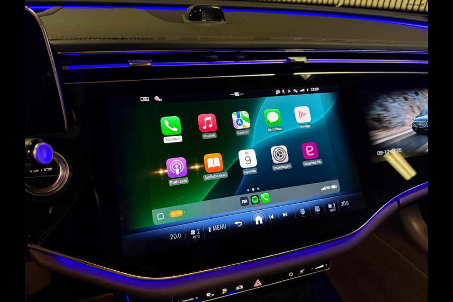 Mercedes-Benz E-Klasse Estate 300e AMG STYLING-PANORAMA-HYPERSCREEN-AIRMATIC-NPR. € 102000-EXTREEM COMPLEET