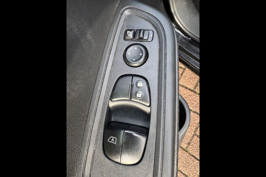 Nissan Micra 0.9 IG-T 5deurs N-Connecta Airco/ECC,Cruisecontrol,Navigatie,Camera