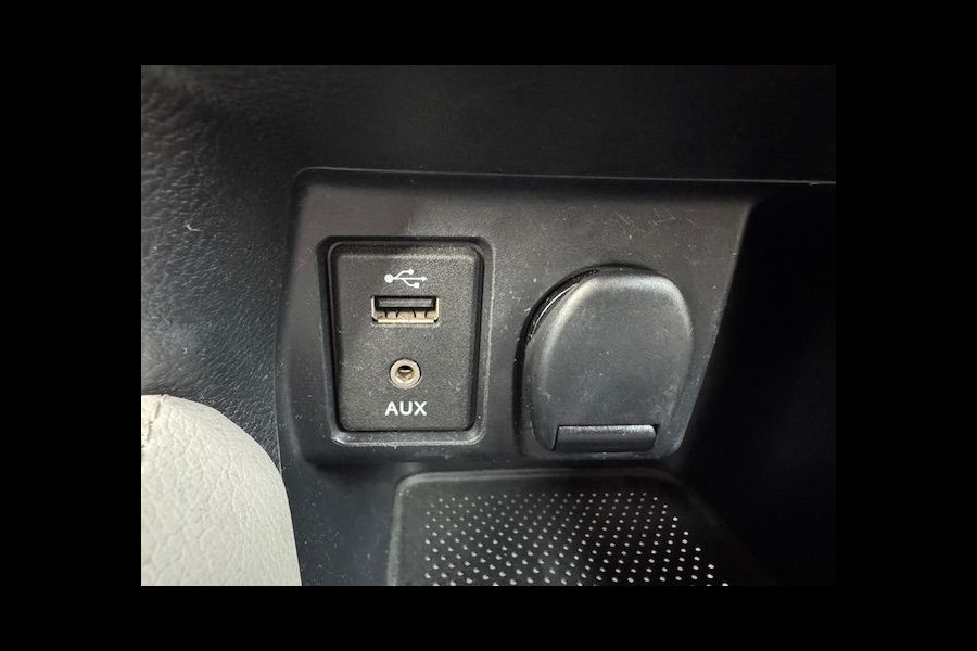 Nissan Micra 0.9 IG-T 5deurs N-Connecta Airco/ECC,Cruisecontrol,Navigatie,Camera