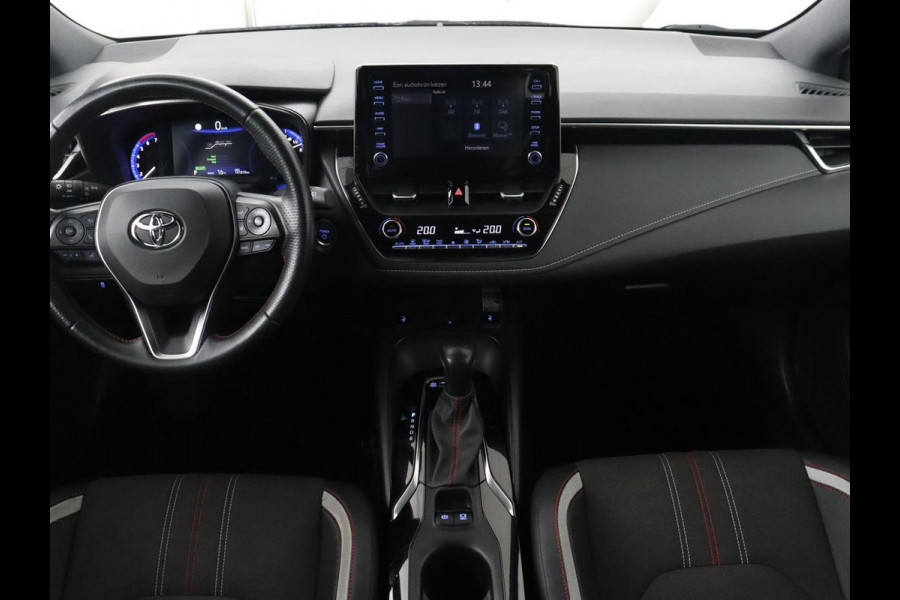 Toyota Corolla 1.8 Hybrid GR-Sport | Stoelverwarming | Carplay | Camera | Sportstoelen | Adaptive cruise | Keyless | Full LED | Park Assist | Climate control | DAB | Digital Cockpit | Getint glas