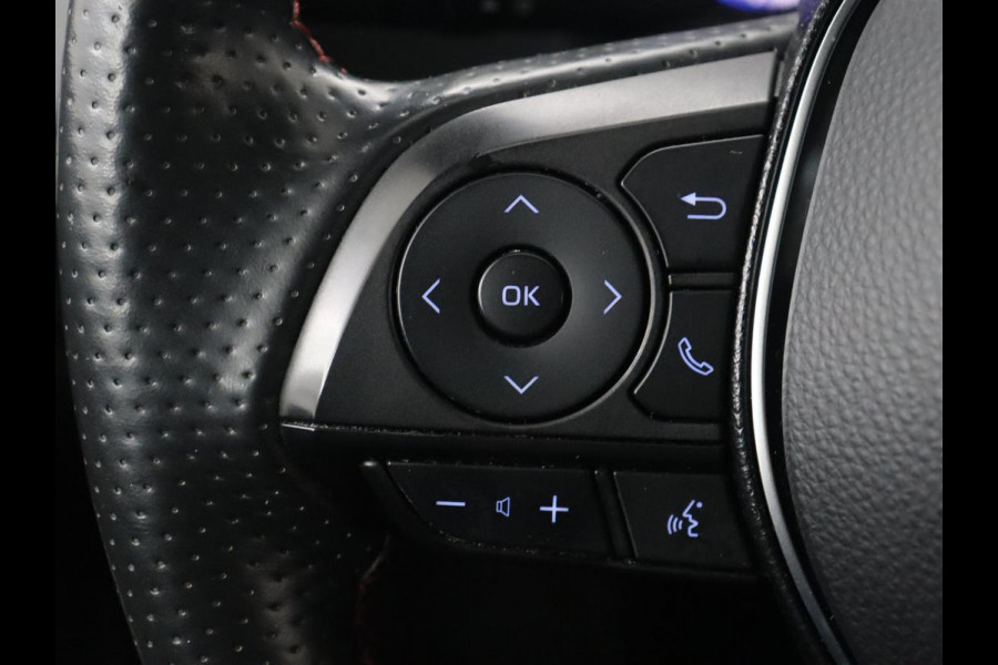 Toyota Corolla 1.8 Hybrid GR-Sport | Stoelverwarming | Carplay | Camera | Sportstoelen | Adaptive cruise | Keyless | Full LED | Park Assist | Climate control | DAB | Digital Cockpit | Getint glas