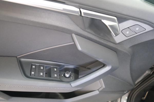 Audi A3 Sportback 30 TFSI S edition 2x S-line - N.A.P. Airco, Cruise, Navi, PDC.