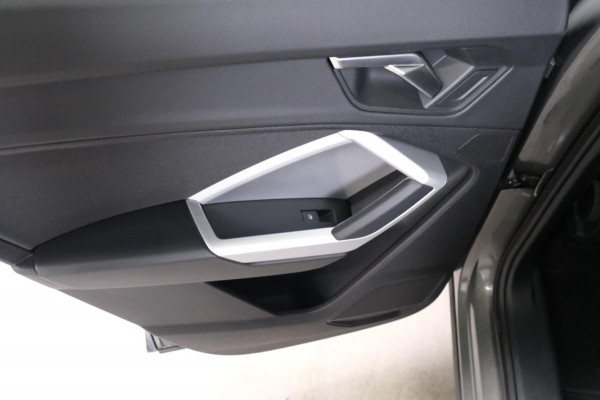 Audi Q3 35 TFSI Advanced edition - N.A.P. Airco, Cruise, Navi, PDC, Schuifdak.