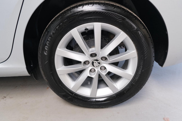 Škoda SCALA 1.0 TSI Ambition - N.A.P. Airco, Cruise, PDC, Trekhaak.