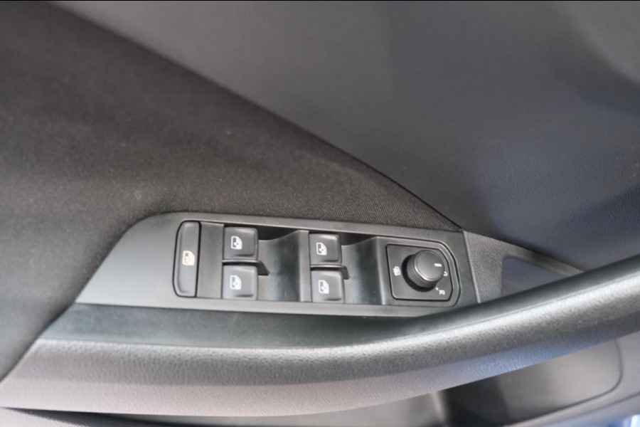 Škoda Kamiq 1.0 TSI Sport Business - N.A.P. Airco, Cruise, PDC.