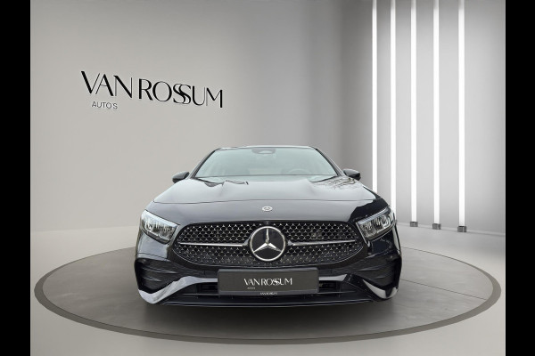 Mercedes-Benz A-Klasse 250 e AMG Line Panoramadak | 19"Velg | Sfeer | Elektrisch Stoel(en) met geheugen | Camera |
