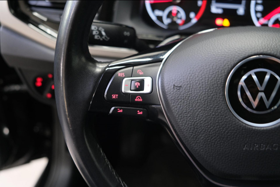 Volkswagen Polo 1.0 TSI R-Line Edition - N.A.P. Airco, Cruise, Navi, PDC, Trekhaak.